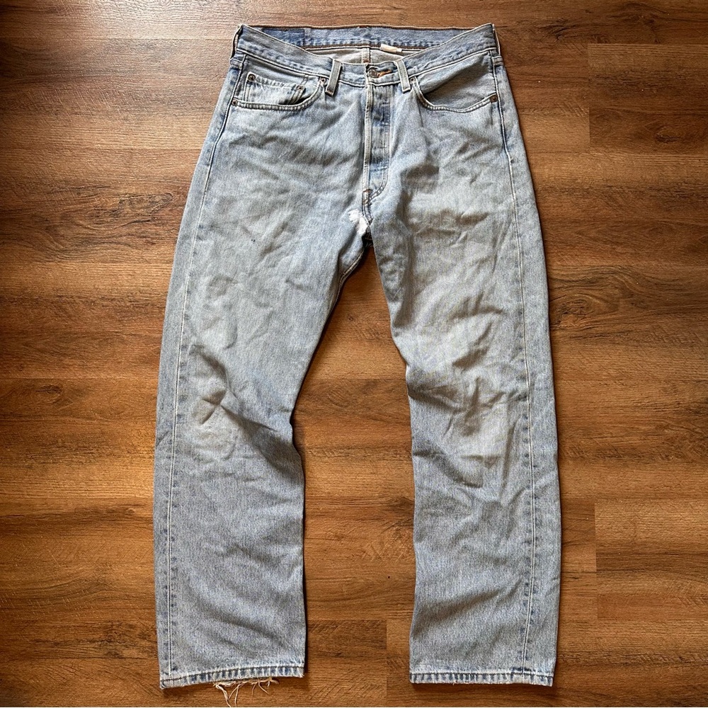 Levi's Jeans Mens 32x30 Blue 501 Light Wash Distressed Cotton Denim Pants